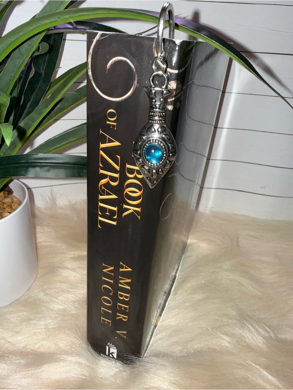 Blue Gem Silver-Tone Pendant Bookmark